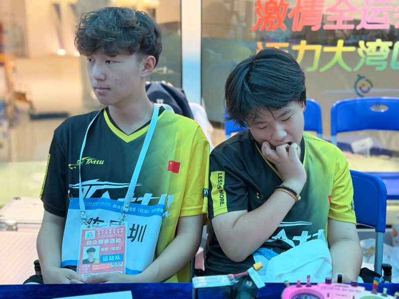 小白、果果，